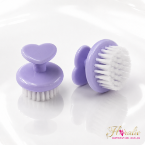 Petite brosse à manucure — Lilas